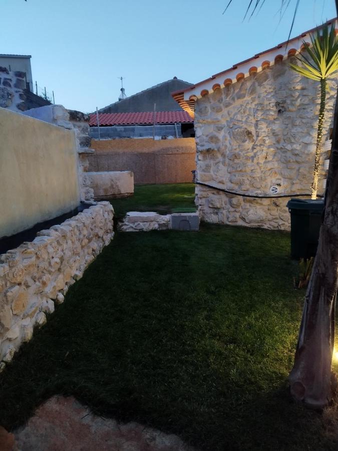 Moradias Do Castelo, Um Pequeno Paraiso Como Lhe Chamam Оурен Экстерьер фото